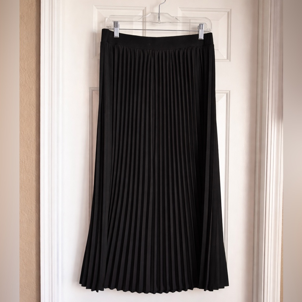 SHEIN Black Pleated Midi Skirt Elastic‎ Waist Classic A-Line Size: 0XL